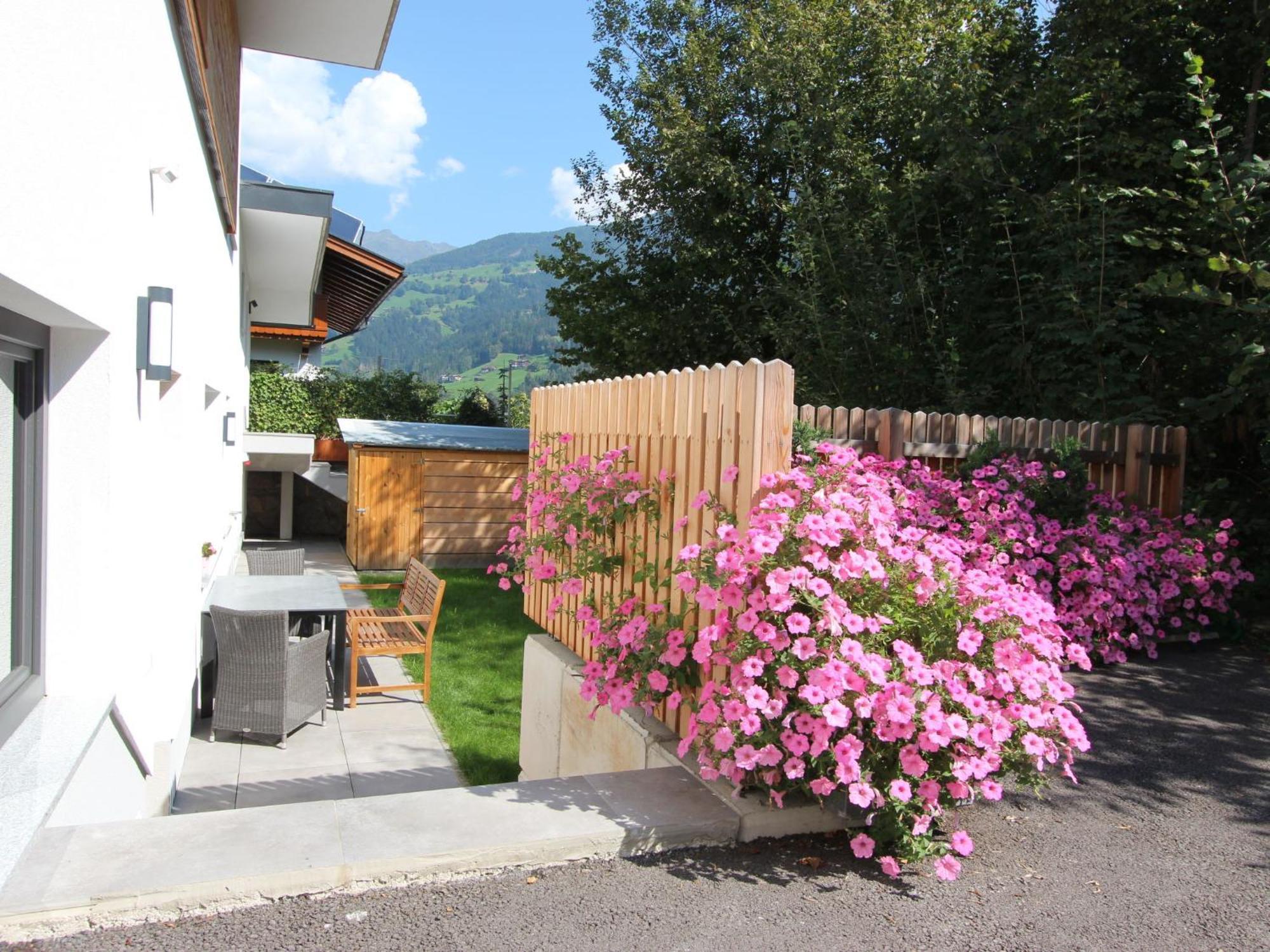 Apartment Bernadette Aschau Im Zillertal Exterior foto